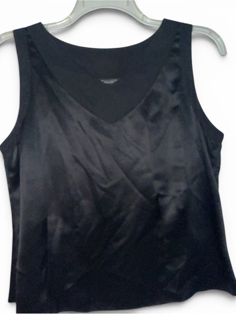 Elie Tahari Black Satin V-Neck Short Sleeve Top. Size 12